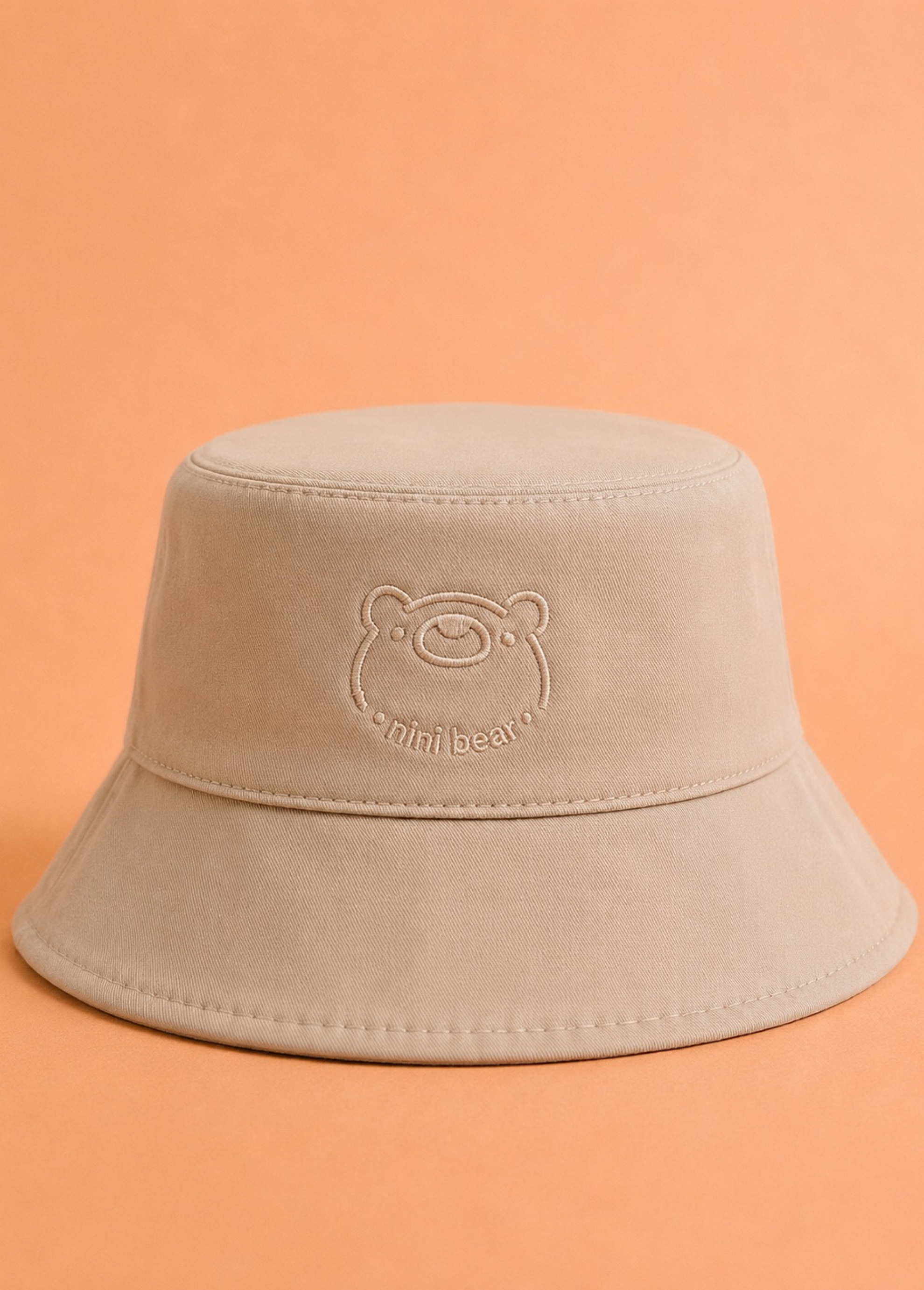 The Nini Bear Bucket Hat - Oatmeal