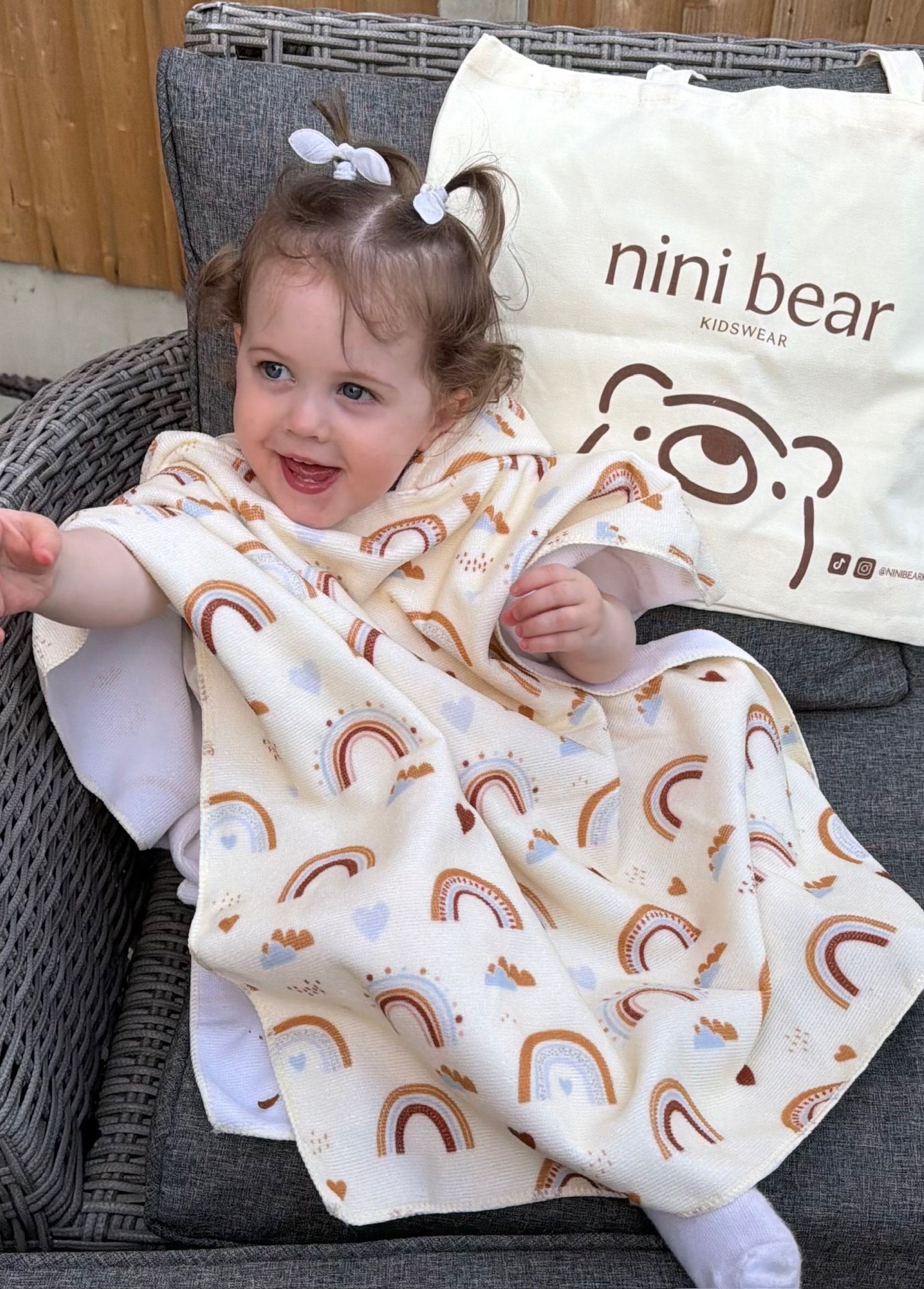 Nini Bear Kids Poncho Towel - Rainbow